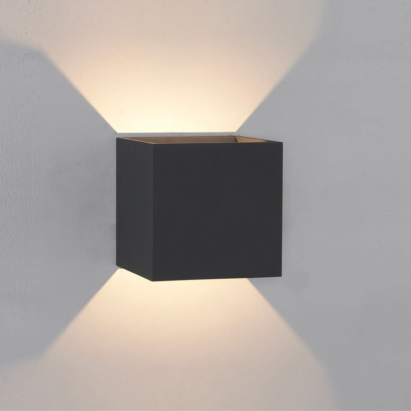 QB Outdoor Wall Sconce