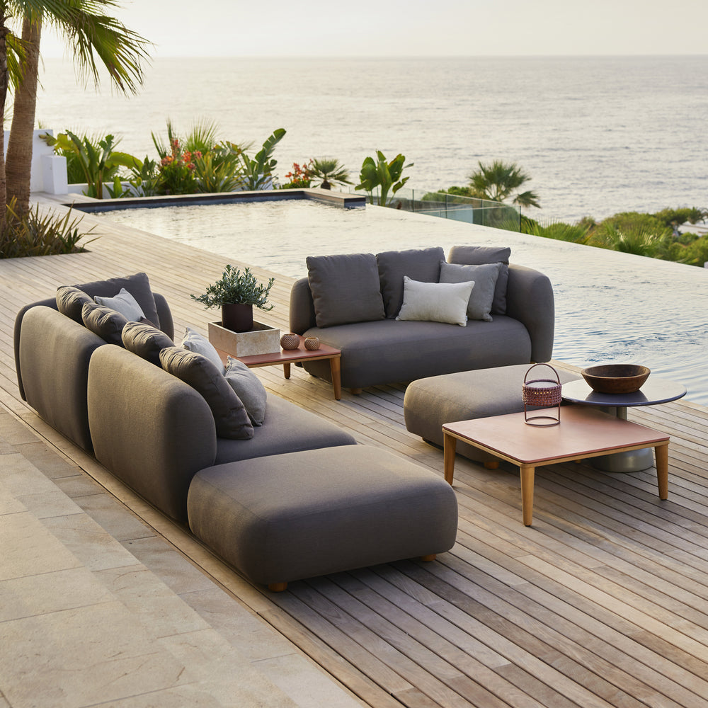 Capture Outdoor Pouf/Ottoman