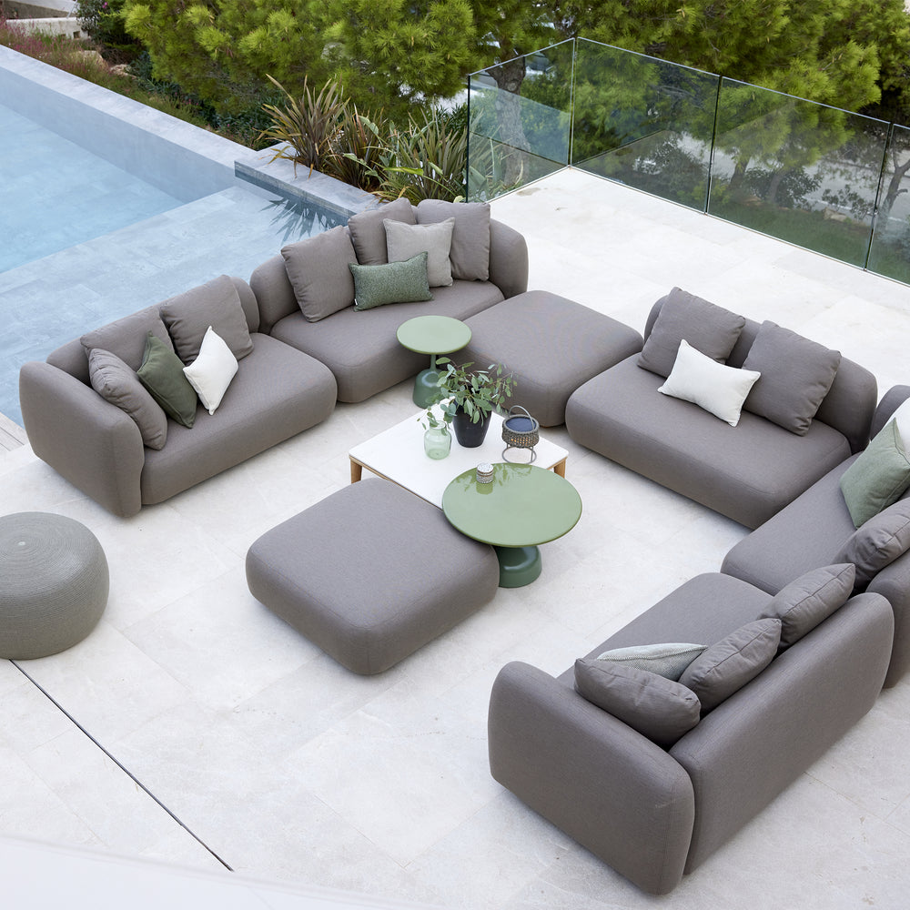 Capture Outdoor Pouf/Ottoman