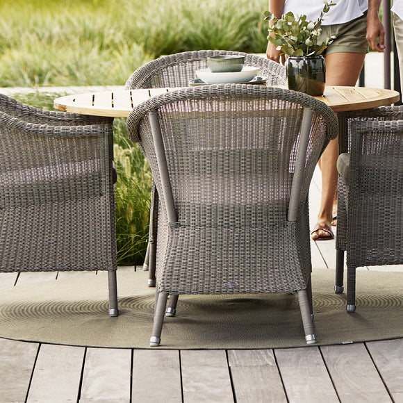 Lansing Outdoor Round Dining Table