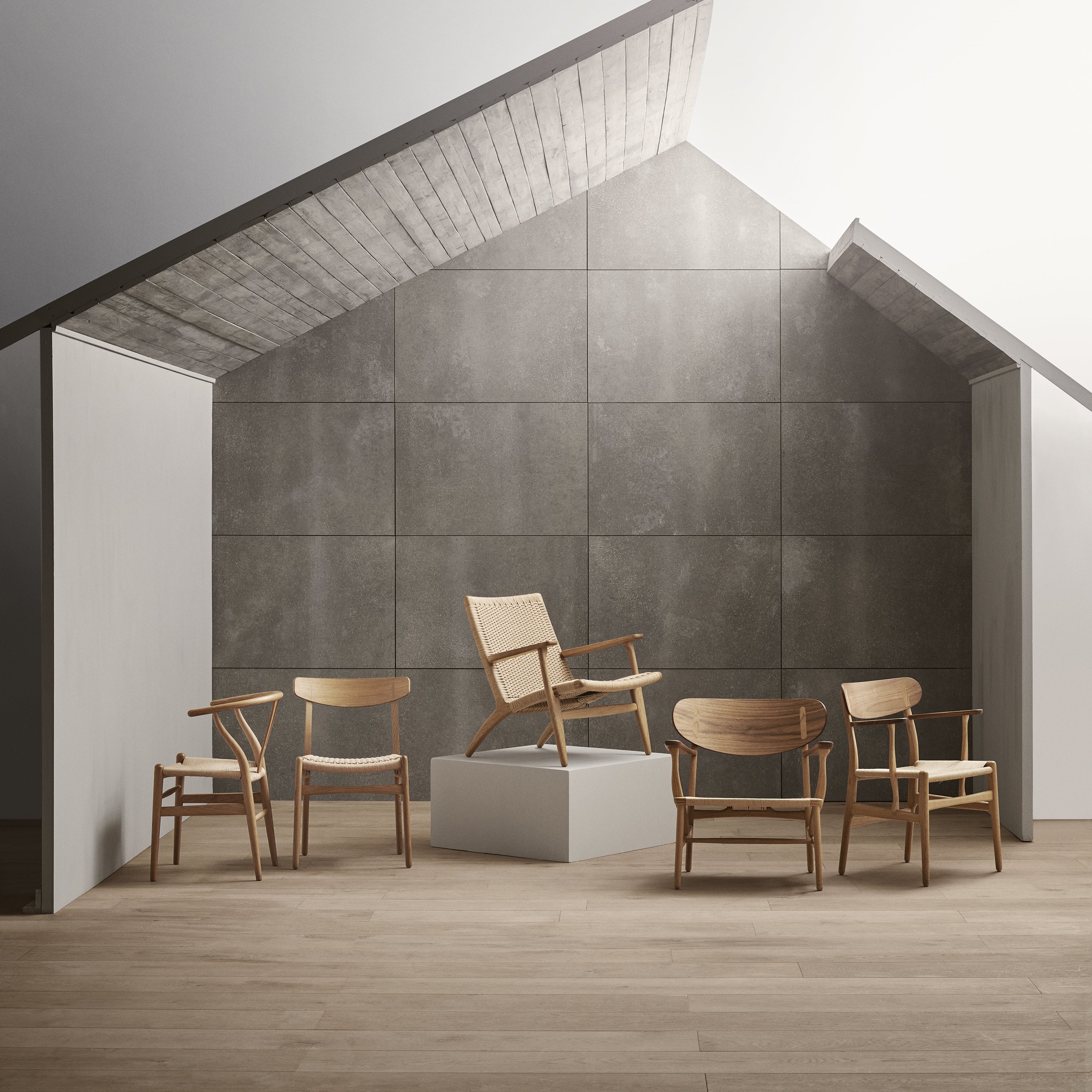 Carl Hansen and Son CH25 Lounge Chair - 2Modern