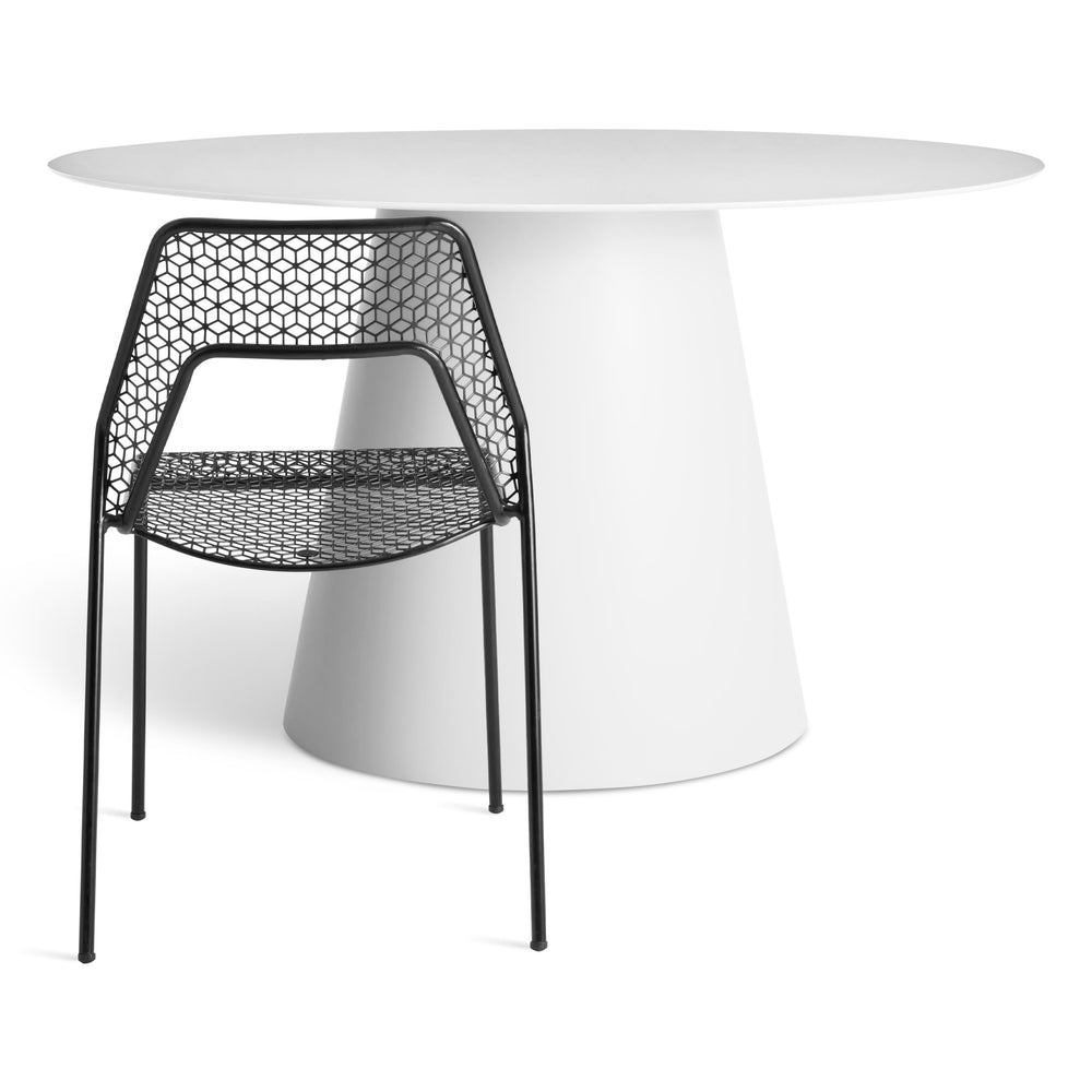 Circula Dining Table
