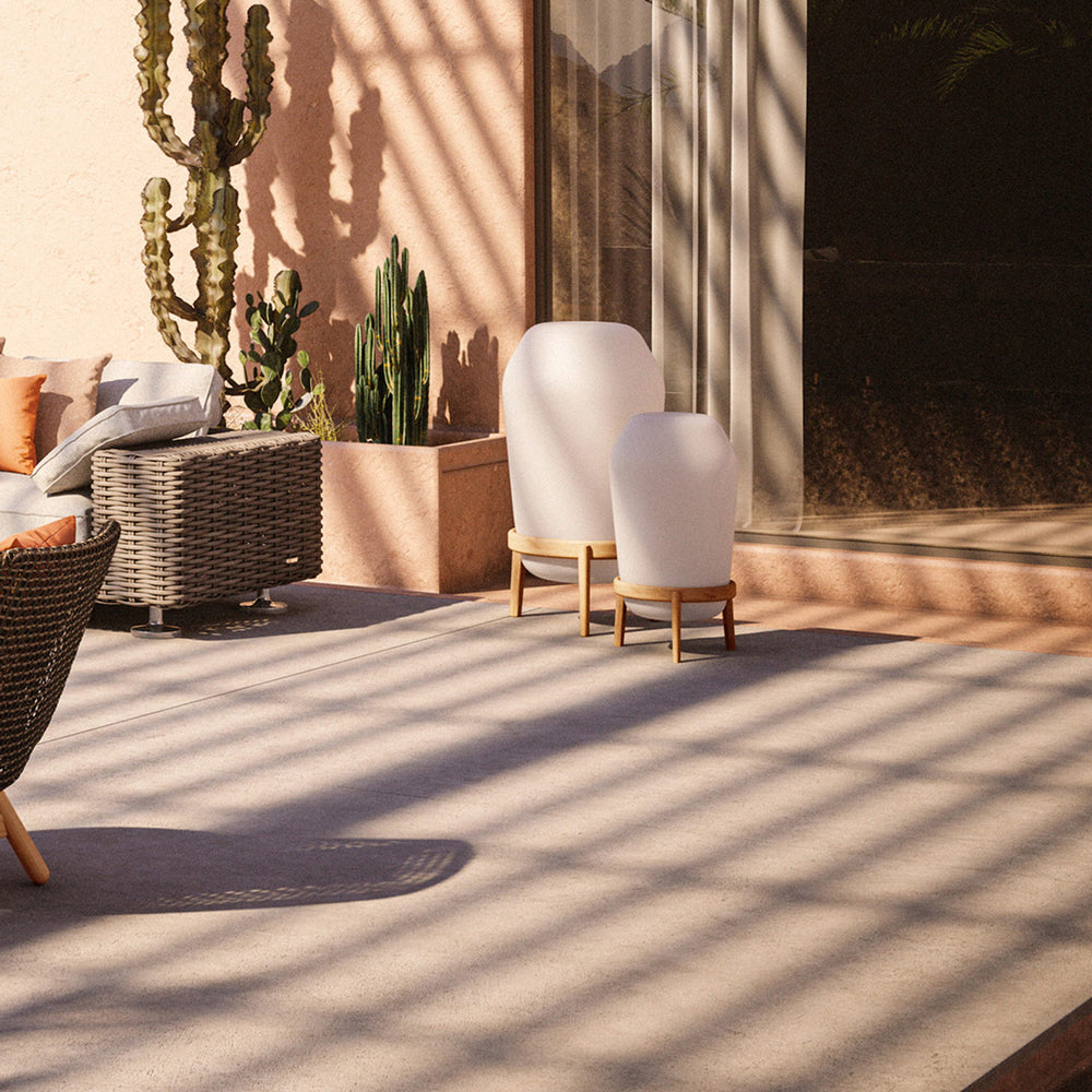 LOON Portable Outdoor Floor Lamp