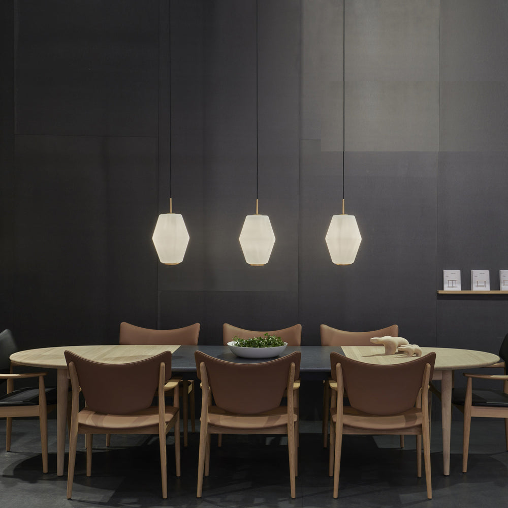 Oya Extendable Dining Table