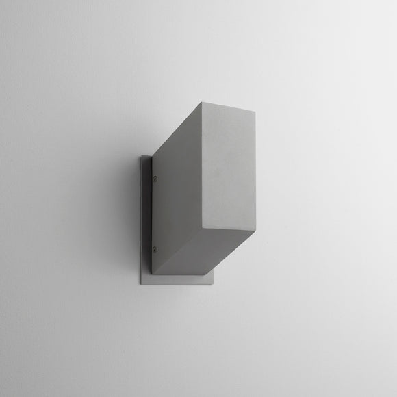 Uno Outdoor Wall Sconce