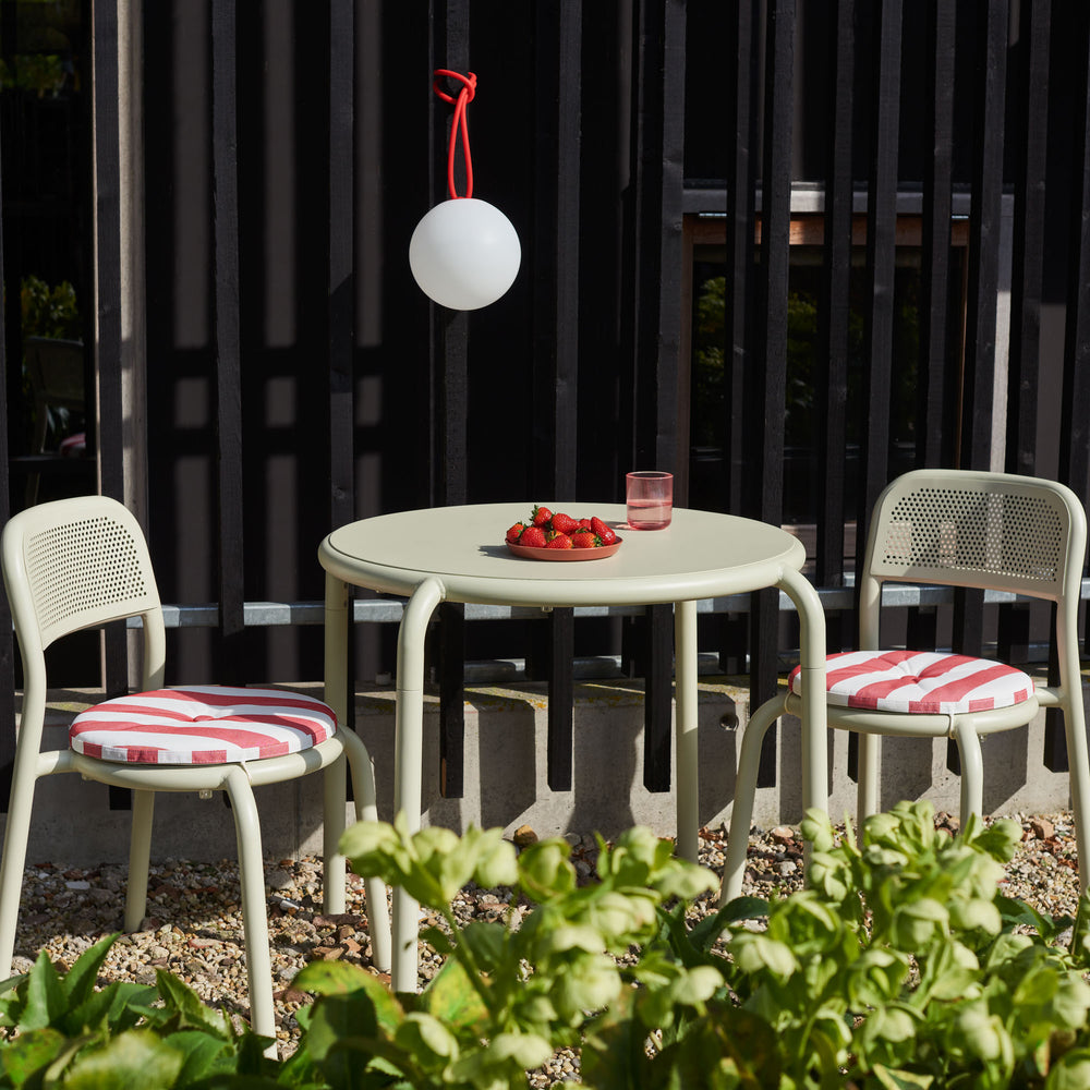 Toni Outdoor Bistreau Table