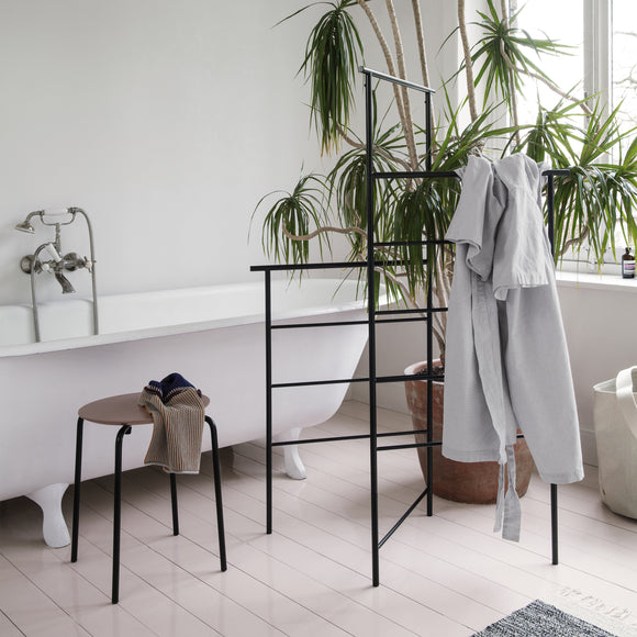 Dora Clothes Stand