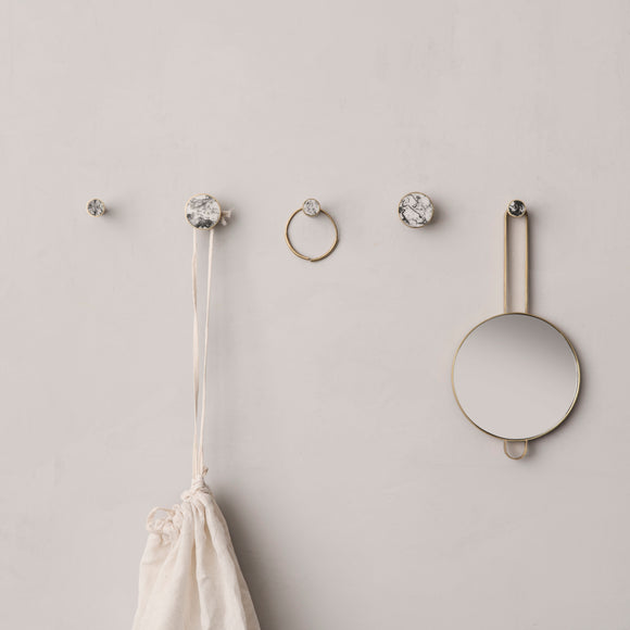 Poise Hand Mirror
