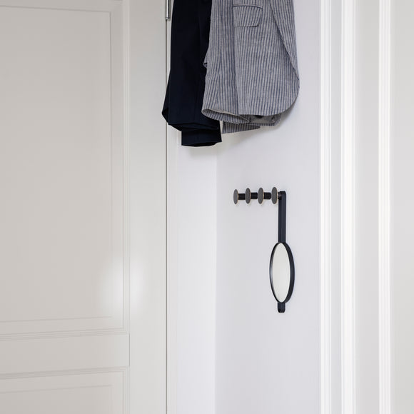 Poise Hand Mirror