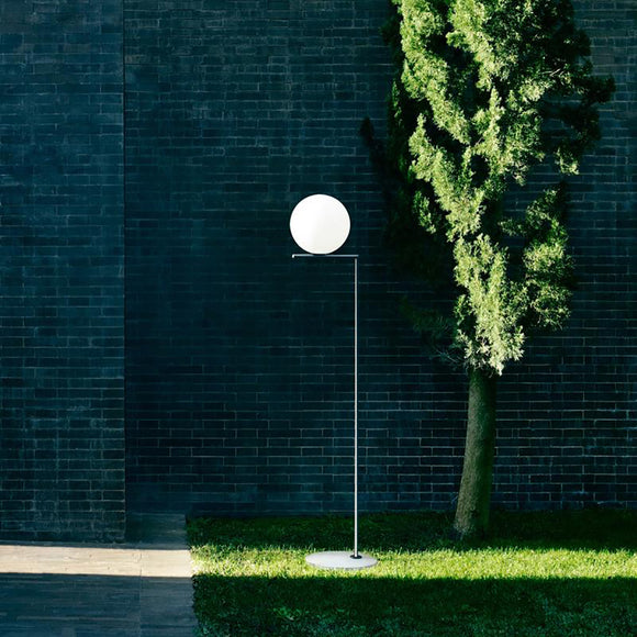 IC Outdoor Floor Lamp