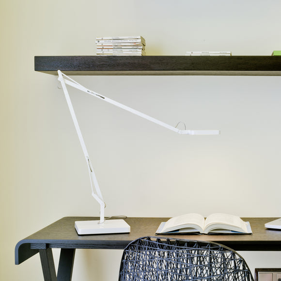 Kelvin Green Mode Table Lamp
