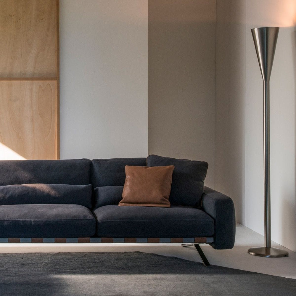fontanaarte-corp-luminator-floor-lamp_view-add06