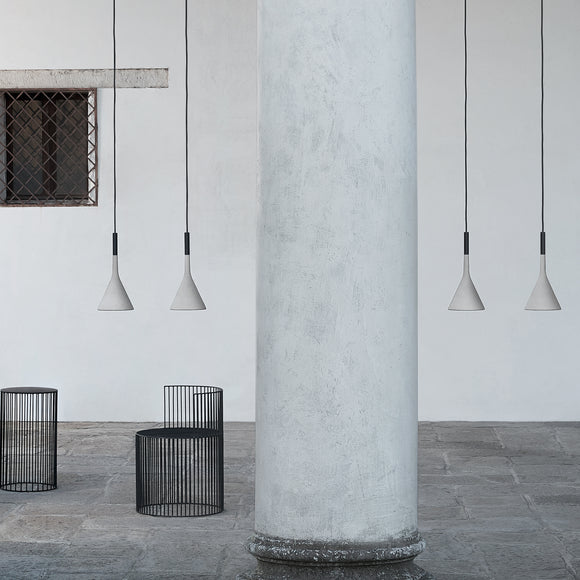 Aplomb LED Outdoor Pendant Light