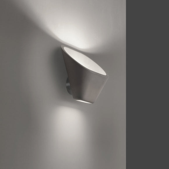 Aplomb Wall Light