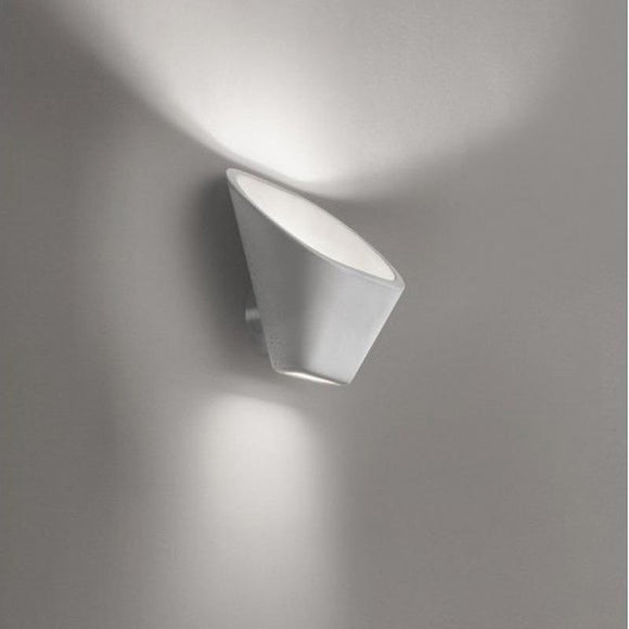 Aplomb Wall Light