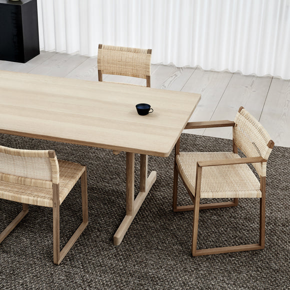 BM62 Armchair