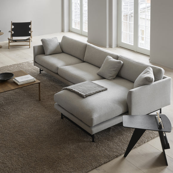 Risom Magazine Table