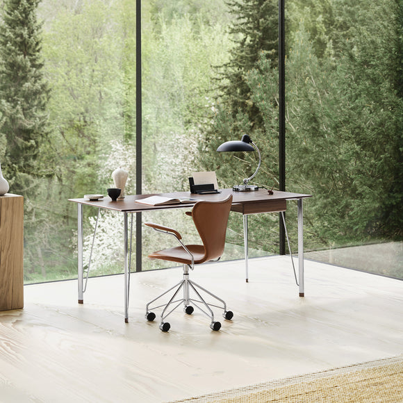 Series 7 Fully Upholstered Task Armchair