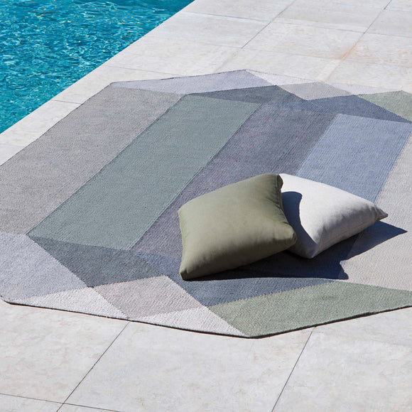 Diamond Outdoor Rug