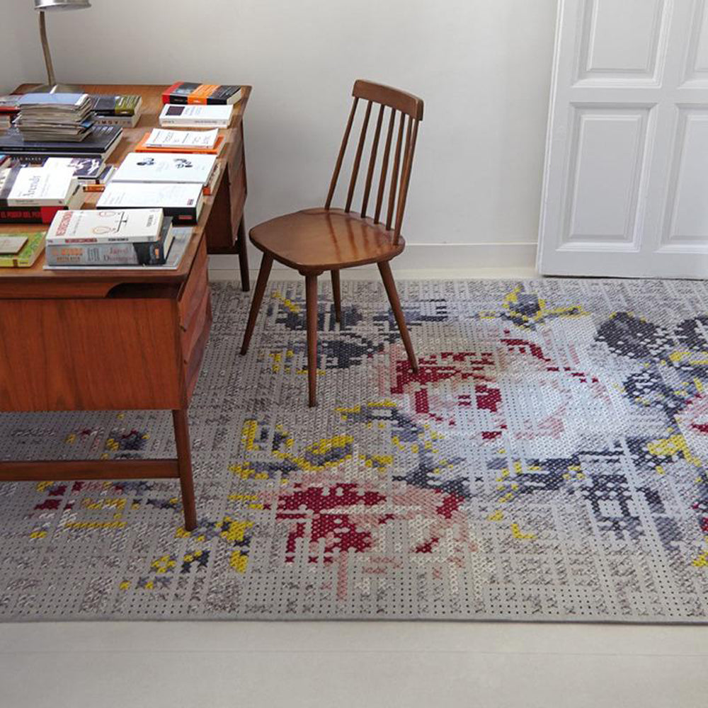 GAN Rugs Canevas Spaces Flowers Rug - 2Modern