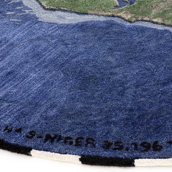 Plastic Rivers Niger Round Rug