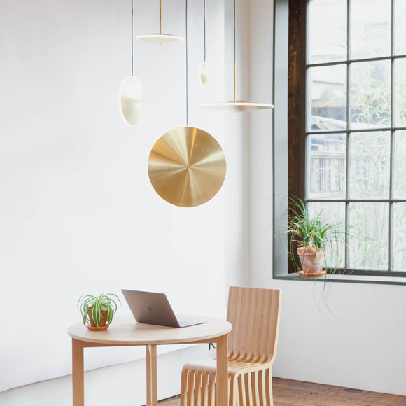 Chrona Horizontal Pendant Light