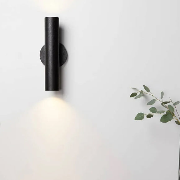 Roest Wall Sconce