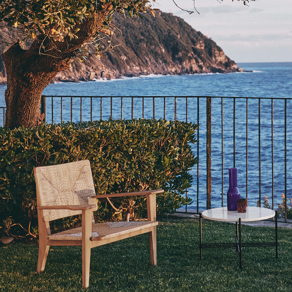 F-Chair Outdoor Lounge Chair