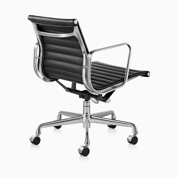 Eames Aluminum Group Management Chair