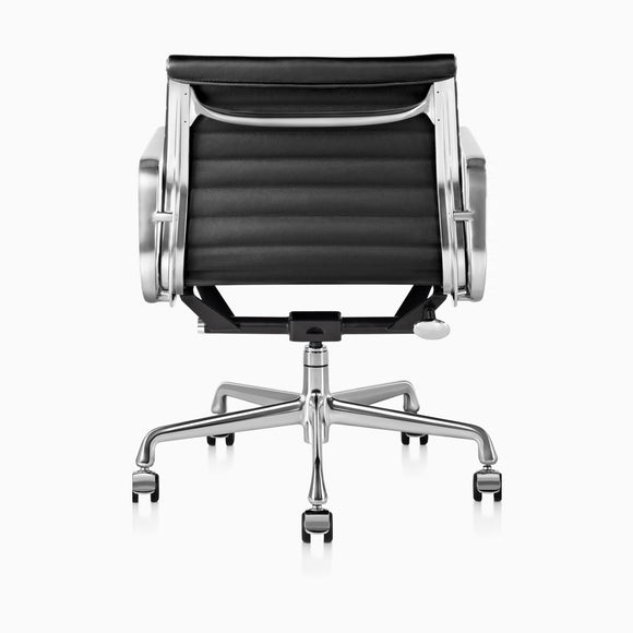 Eames Aluminum Group Management Chair