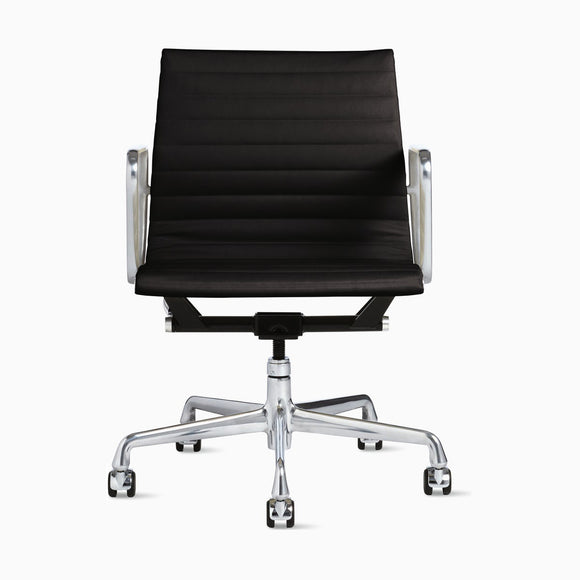 Eames Aluminum Group Management Chair