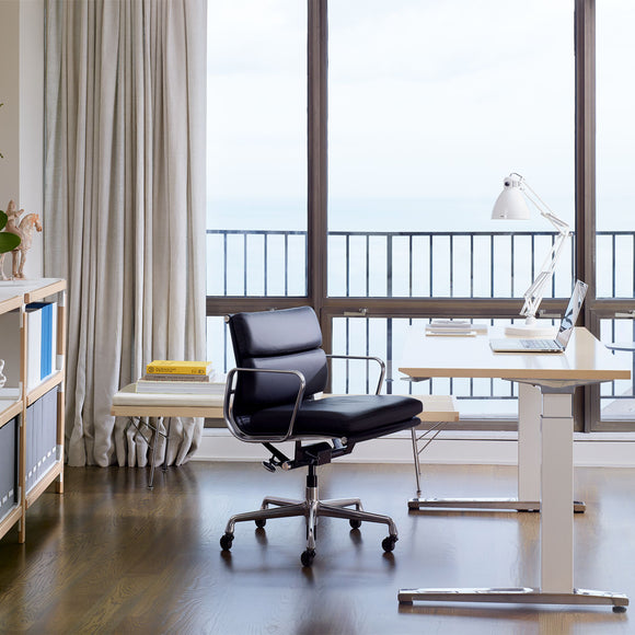 Eames Soft Pad Management Chair