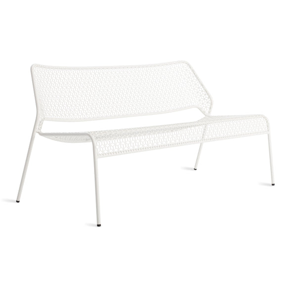 Hot Mesh Settee