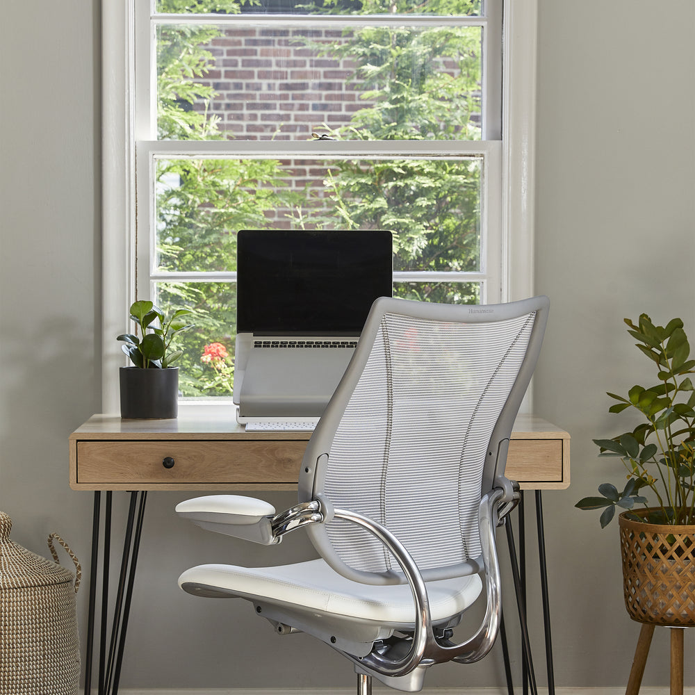 L6 Laptop Holder