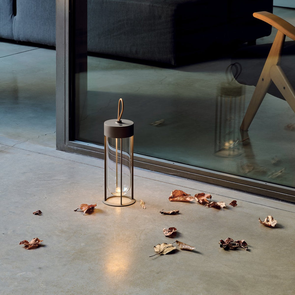In Vitro Unplugged Portable Lamp