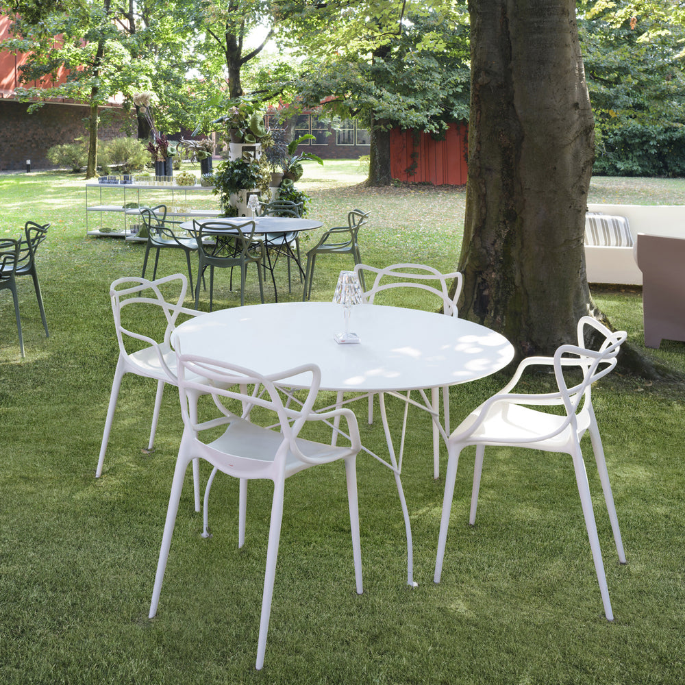 Glossy Outdoor Round Dining Table