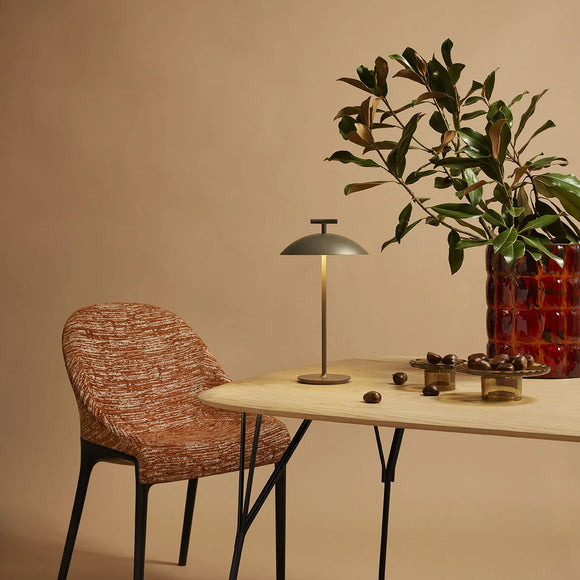 Mini Geen-A Portable Table Lamp