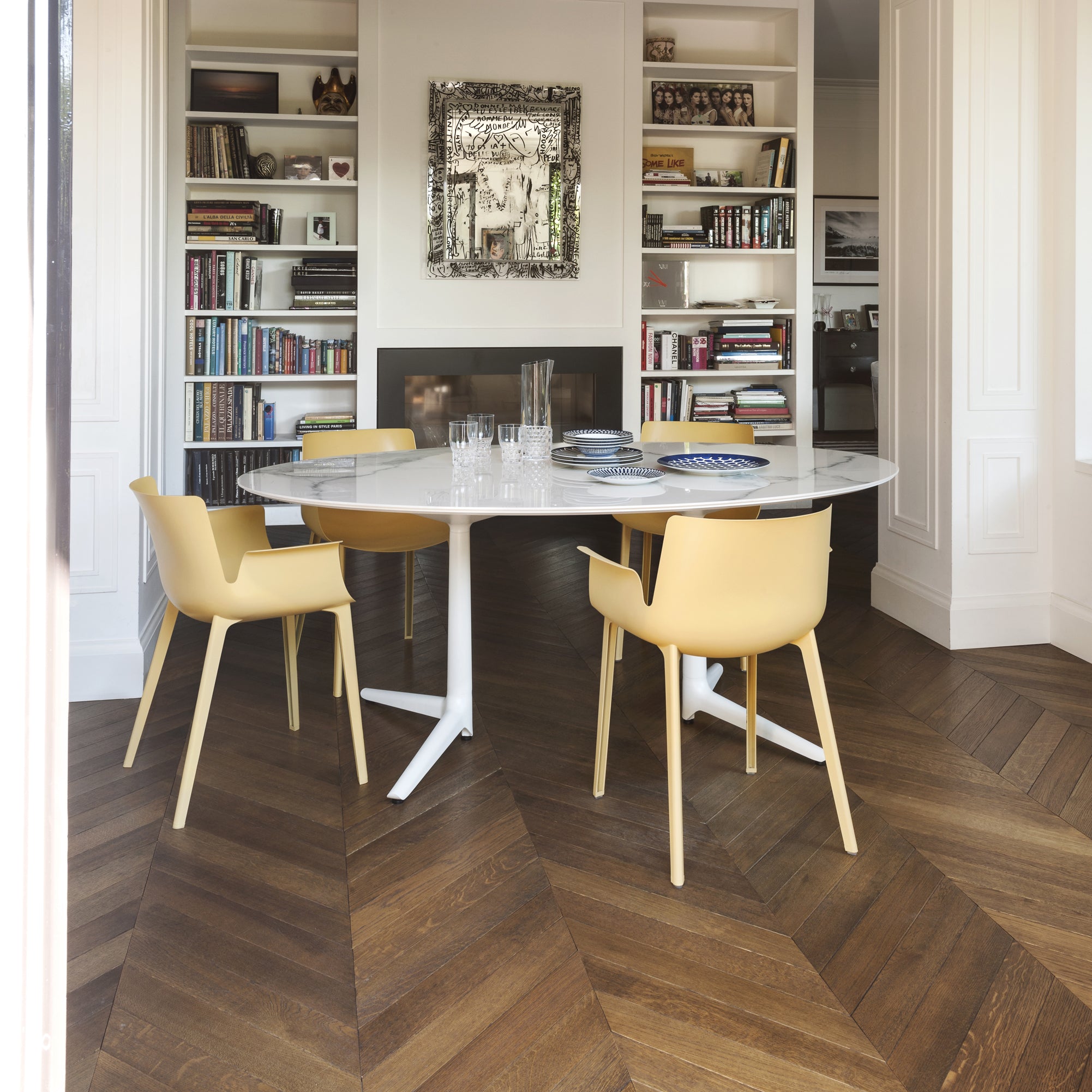 Kartell Multiplo XL Oval Dining Table - 2Modern