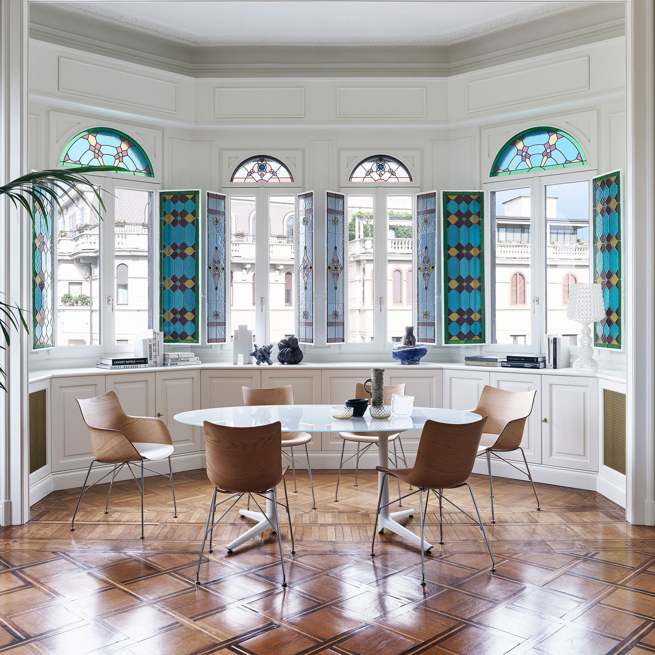Kartell Multiplo XL Oval Dining Table - 2Modern