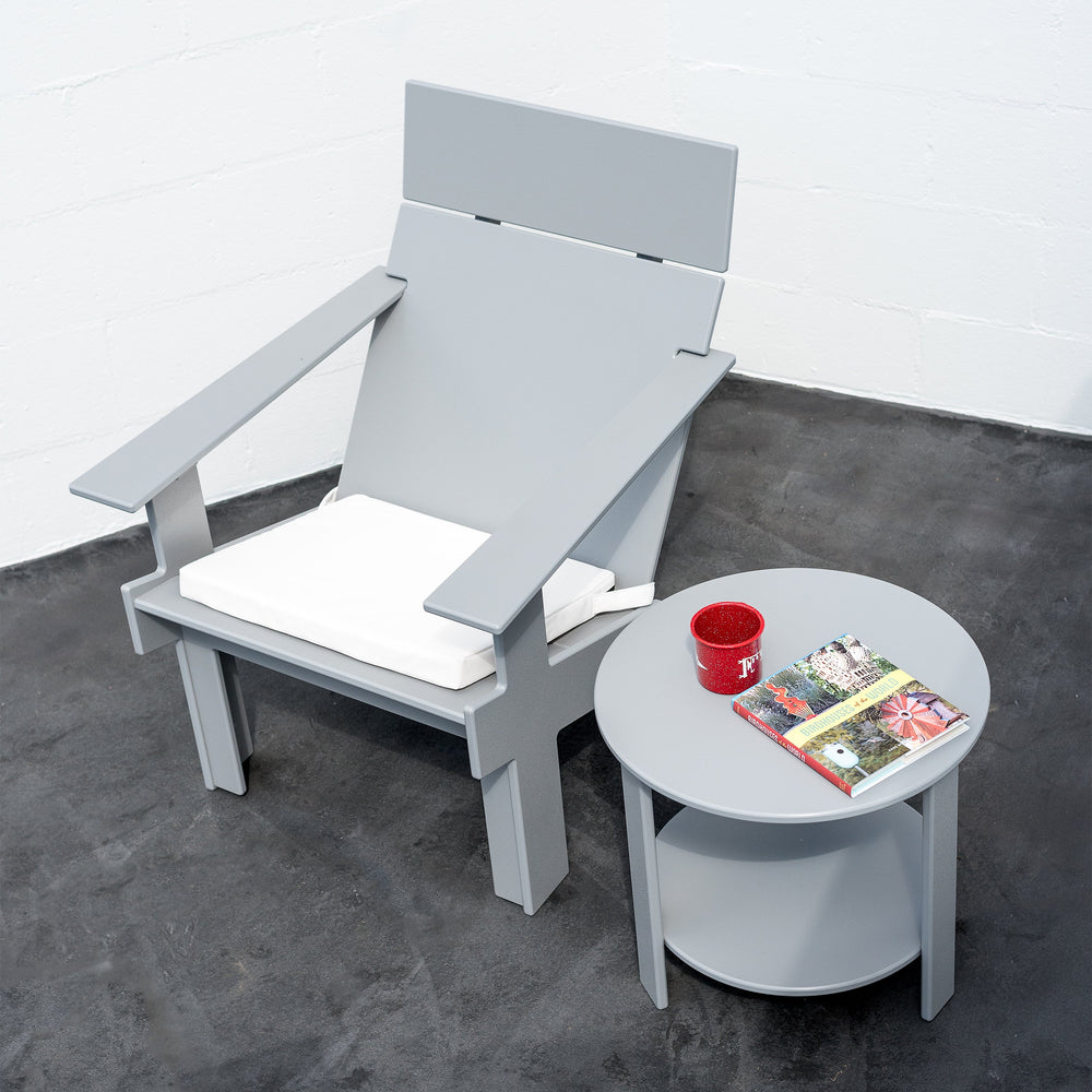 Lollygagger Round Outdoor Side Table