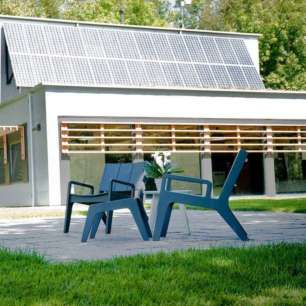 No. 9 Outdoor Lounge Chair