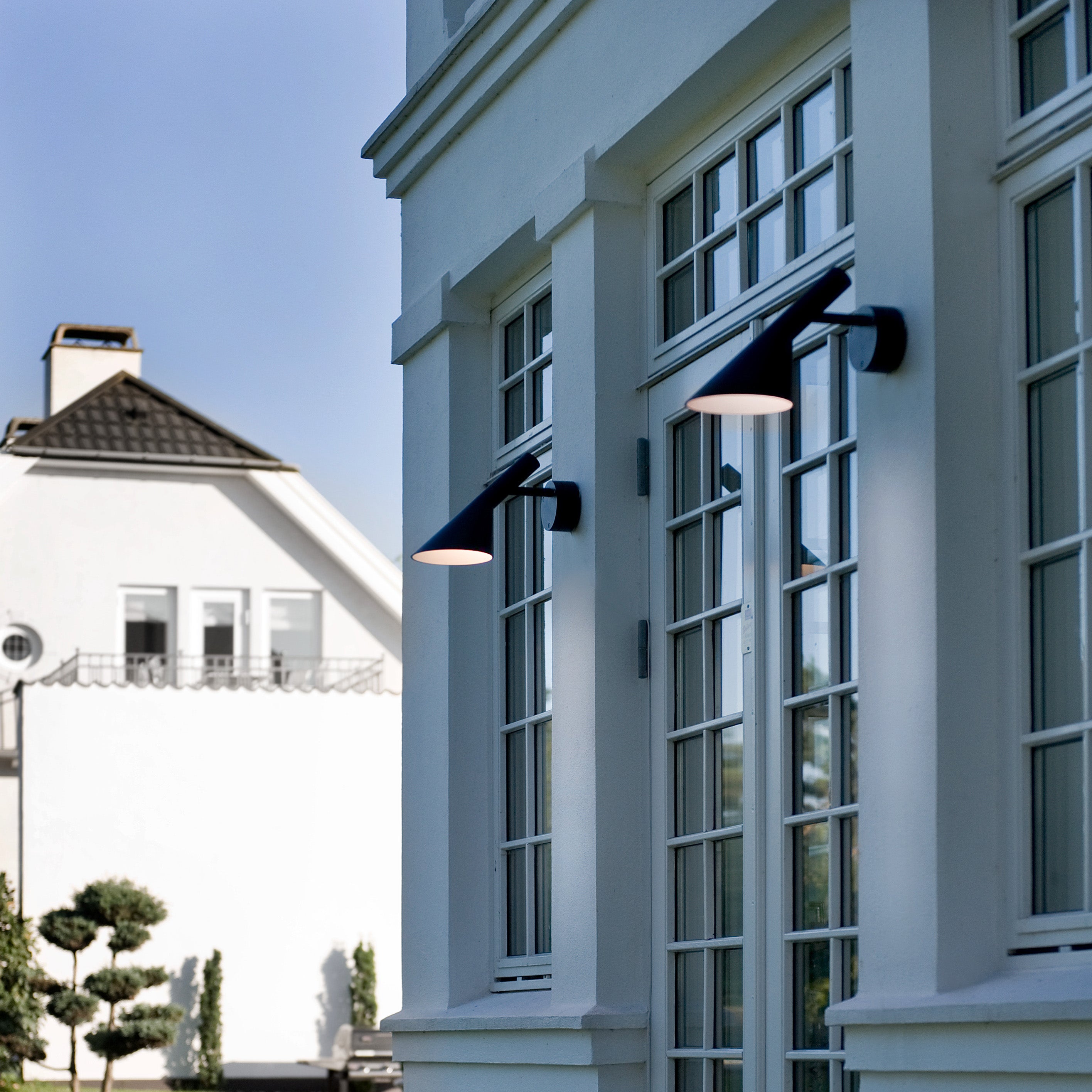 Louis Poulsen AJ 50 Outdoor Wall Light - 2Modern