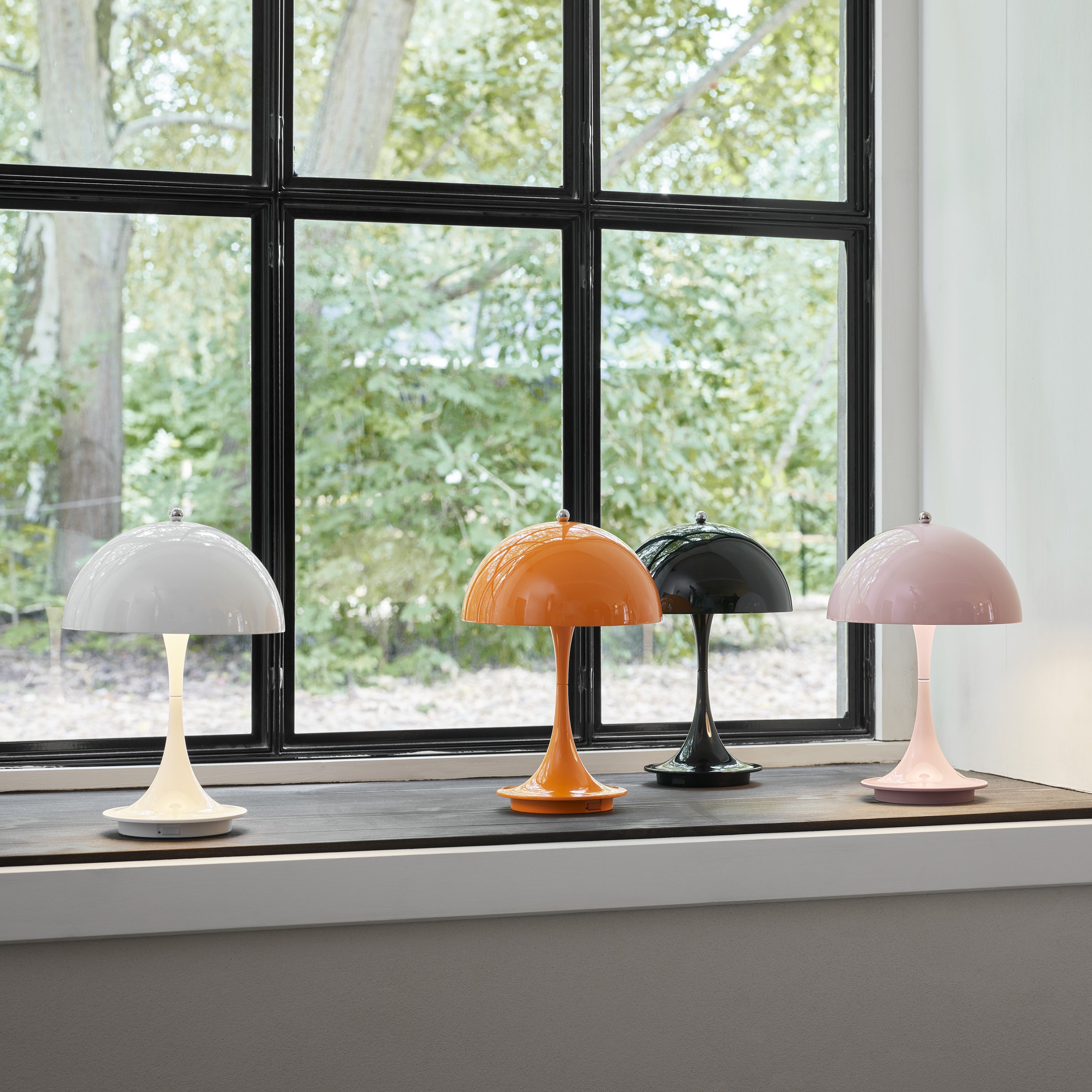 Louis Poulsen Panthella Portable Table Lamp - 2Modern