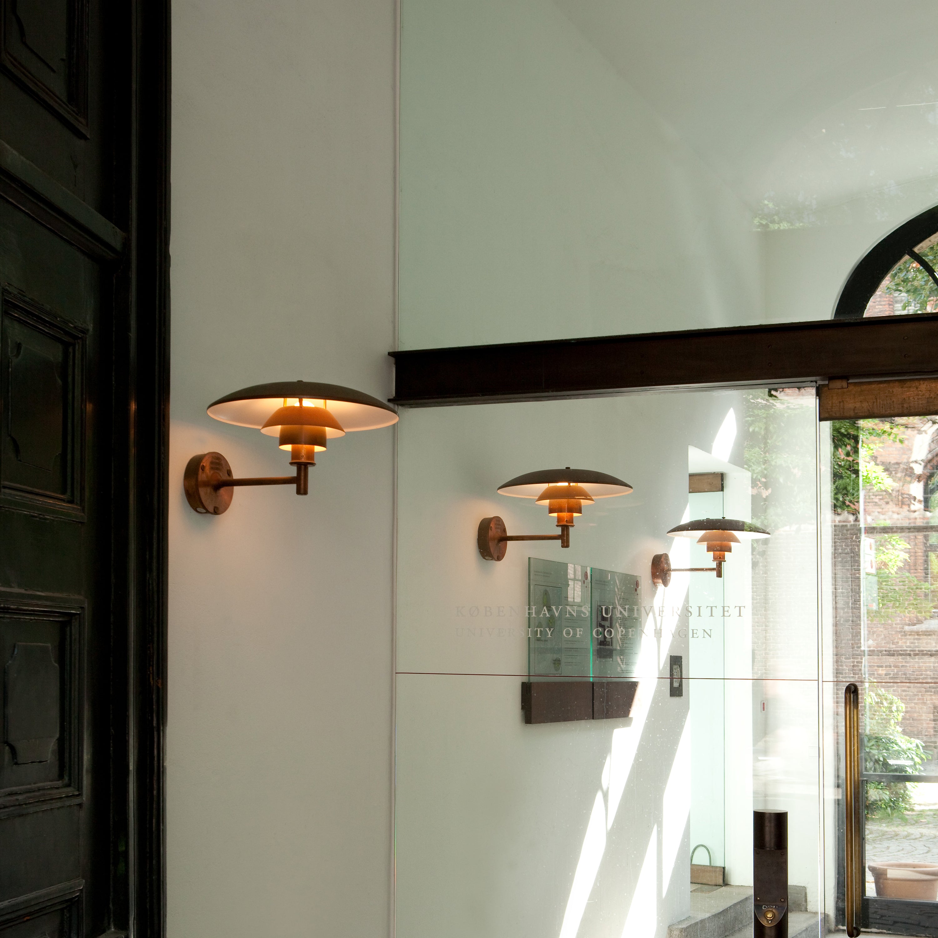 Louis Poulsen PH Outdoor Wall Light - 2Modern