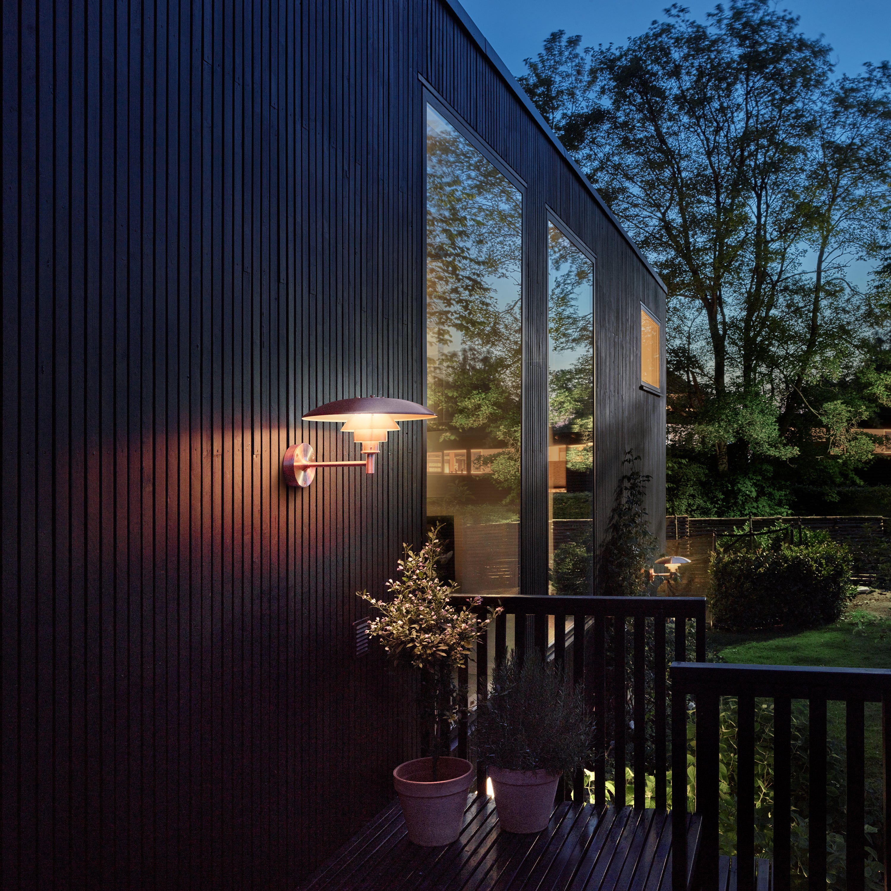 Louis Poulsen PH Outdoor Wall Light - 2Modern