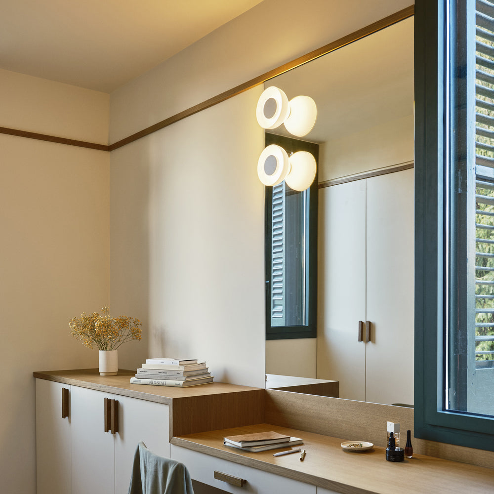 Aura LED Wall Light