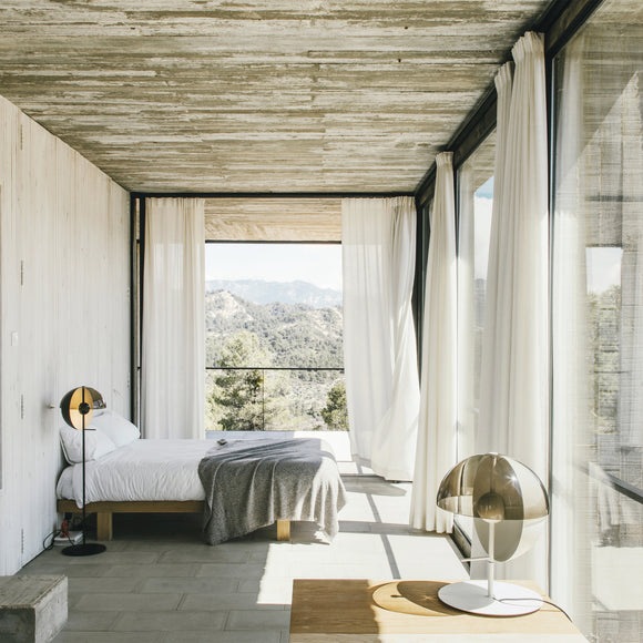 Theia P - Dimmable LED Floor Lamp
