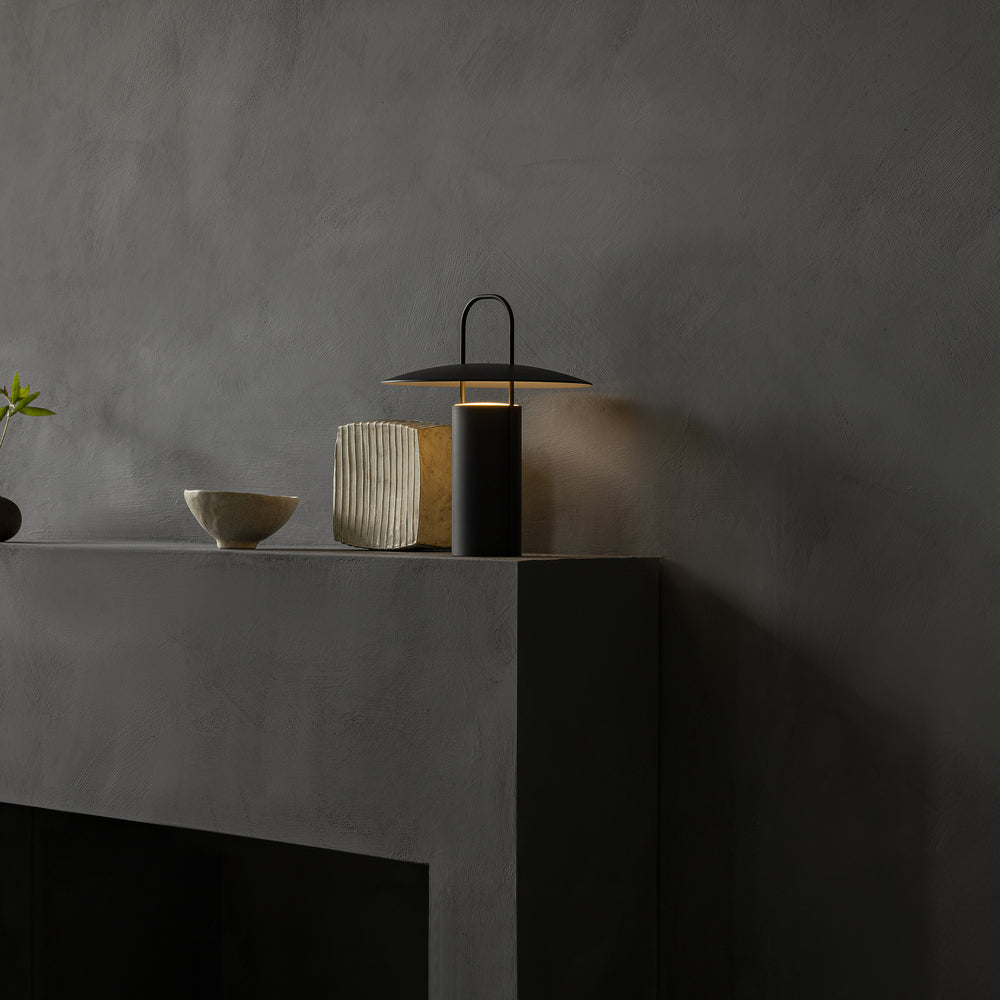 Ray Portable Indoor/Outdoor Table Lamp