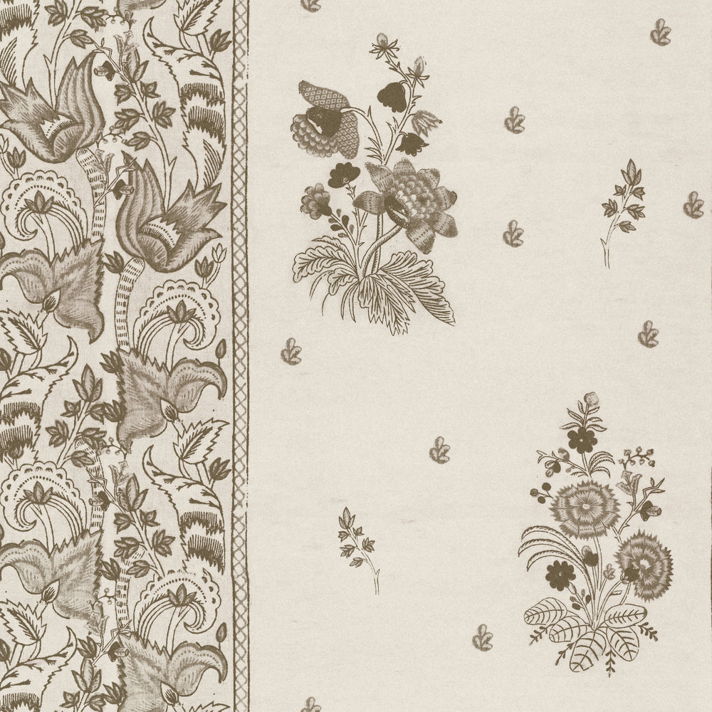 Korond Floral Wallpaper