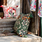 Zold Pillow